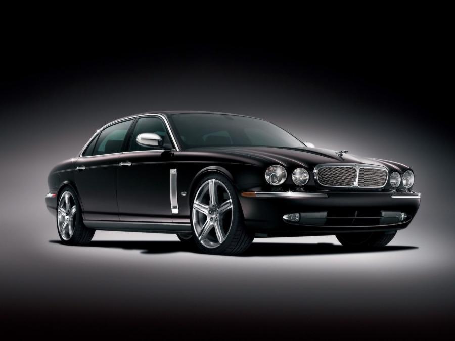  Jaguar XJ Super V8 Portfolio 2006 года  (фото 11 из 13)